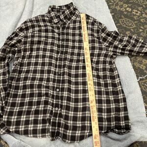 Rails Shirt Men Size X-Large White Black Plaid Long Sleeves Button Up Flannel